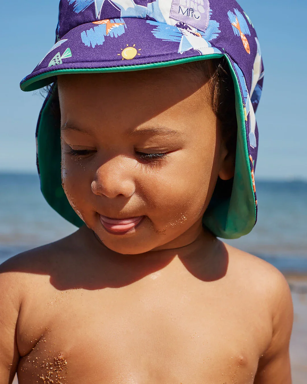 UPF 40+ Reversible Swim Hat for Babies and Toddlers in Nice - Image 3